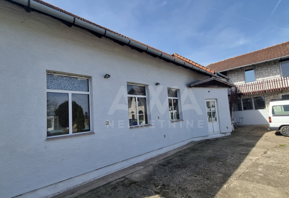 Dve kuće na jednom placu, 327m2, plac 13ar