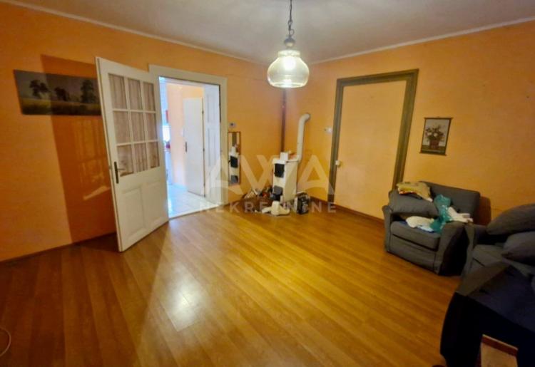 Apatin, Kuća sa lokalom 296m2