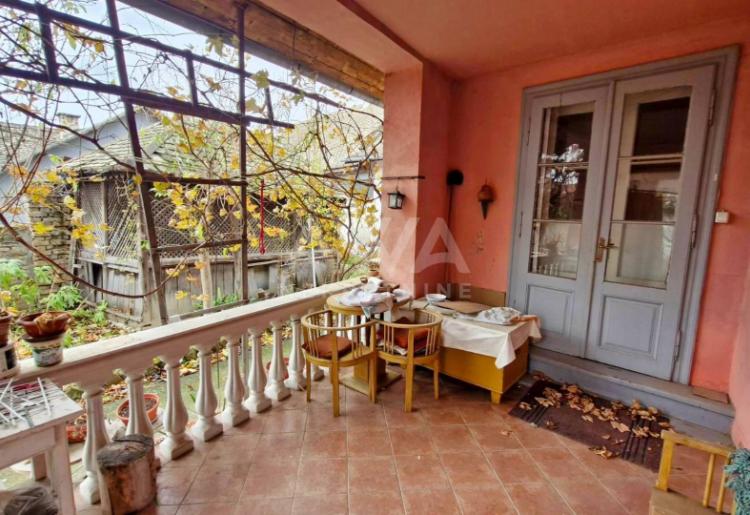 Apatin, Kuća sa lokalom 296m2