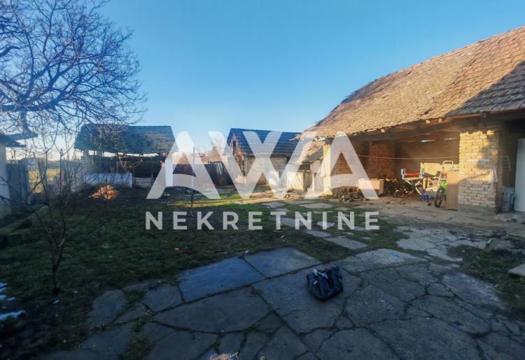 Renovirana kuća na prodaju u Doroslovu – 160 m², plac 1.988 m² | mirno okruženje