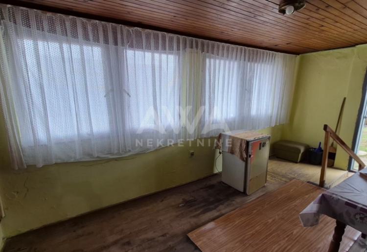 Kuća na prodaju u Bačkom Gračacu – 121 m², plac 1.645 m² | veliki plac