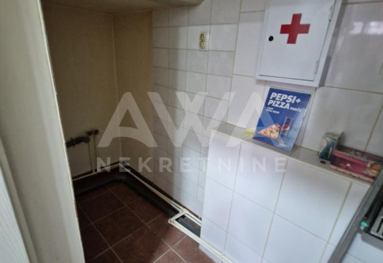Na prodaju lokal – picerija, kancelarije u Somboru