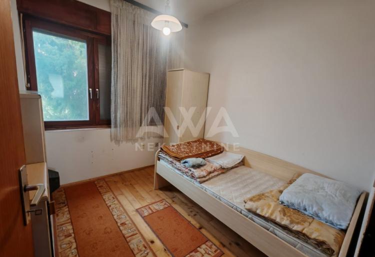 Na prodaju kuća u širem centru Sombora – 263 m², plac 811 m²