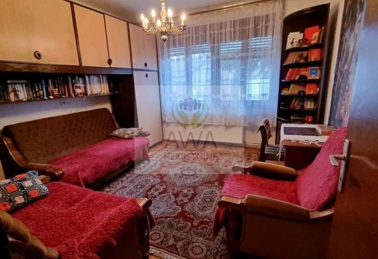 Na prodaju dve kuće u Somboru – MZ Mlake, 147 m², plac 6 ari