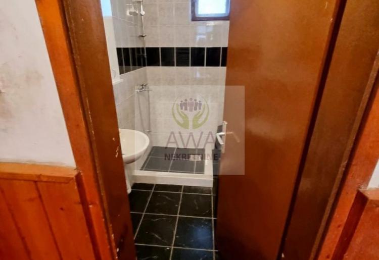 Na prodaju dve kuće u Somboru – MZ Mlake, 147 m², plac 6 ari