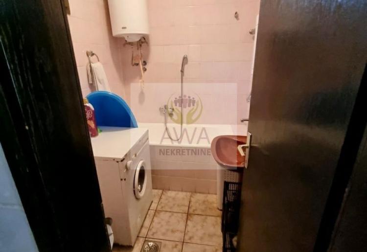 Na prodaju dve kuće u Somboru – MZ Mlake, 147 m², plac 6 ari