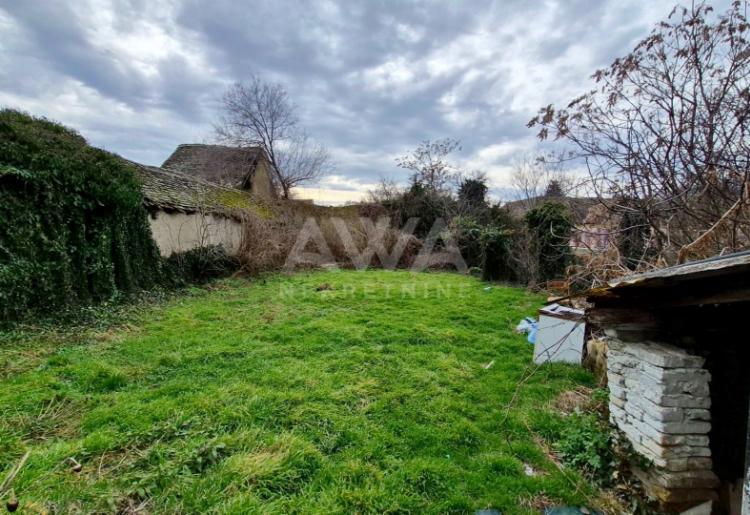 Kuća u Odžacima – 106m², plac 553m², garaža, nameštaj uključen