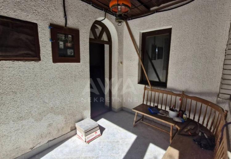 Sombor, centar – kuća 263m² sa 3 stambene celine