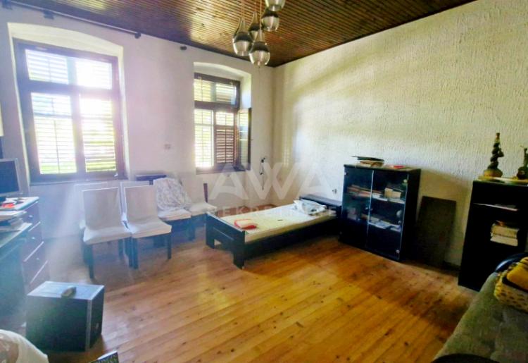 Sombor, centar – kuća 263m² sa 3 stambene celine