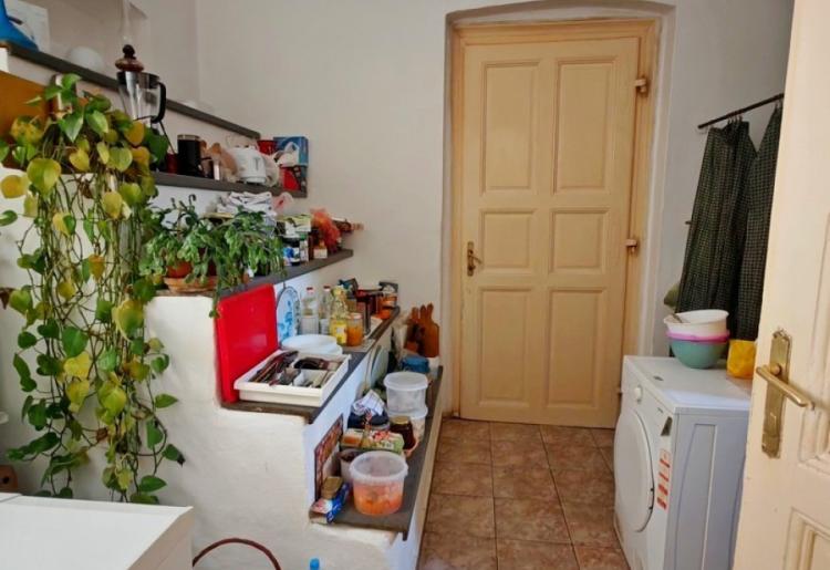 Na prodaju autentična starogradska kuća – centar Apatina