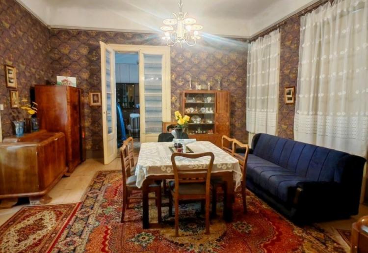 Na prodaju autentična starogradska kuća – centar Apatina