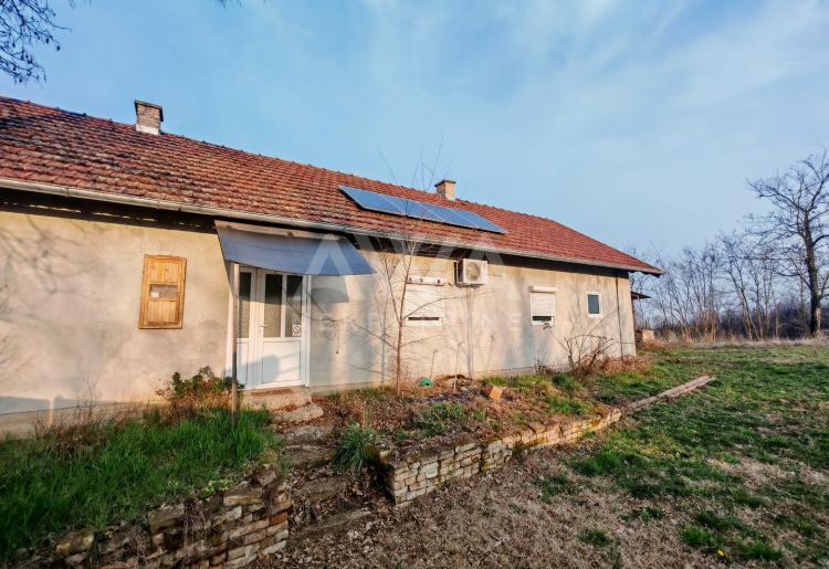 Svetozar Miletić – nova prizemna kuća na velikom placu od 4201 m²