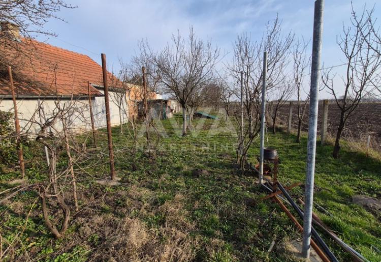 Kuća u Somboru – Jaroš naselje, plac 925m²