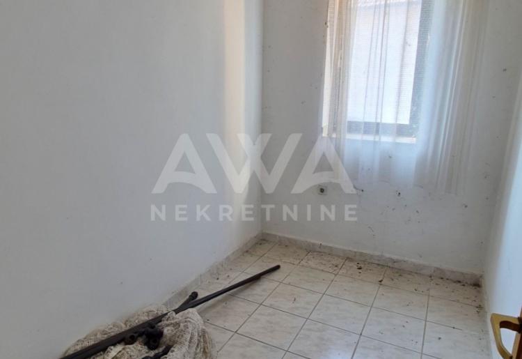 Čonoplja – Spratna kuća 172m² na velikom placu 1617m²