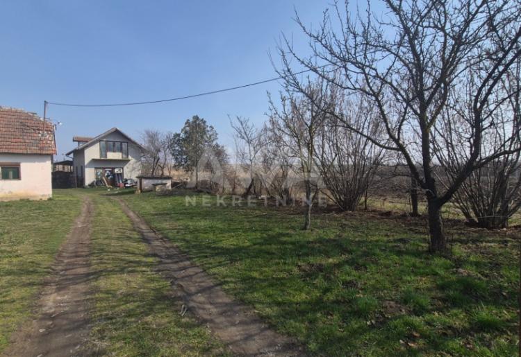 Salaš sa ribnjakom na prodaju – Kljajićevo, plac 3.8 ha 