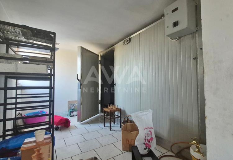 Stambeno-poslovni objekat 1096m²