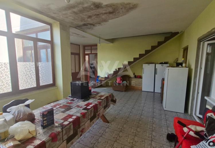 Stambeno-poslovni objekat 1096m²
