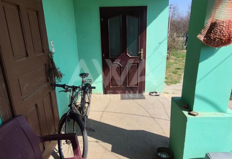 Kuća sa obradivom zemljom – Sombor