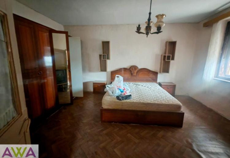 Stanišić – Kuća 146m² na placu 720m², mogućnost dva stana, pogodna za strance