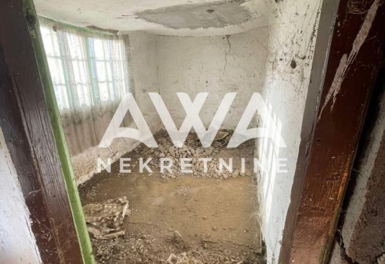 Telečka. Dve kuće po ceni jedne, plac 10ar