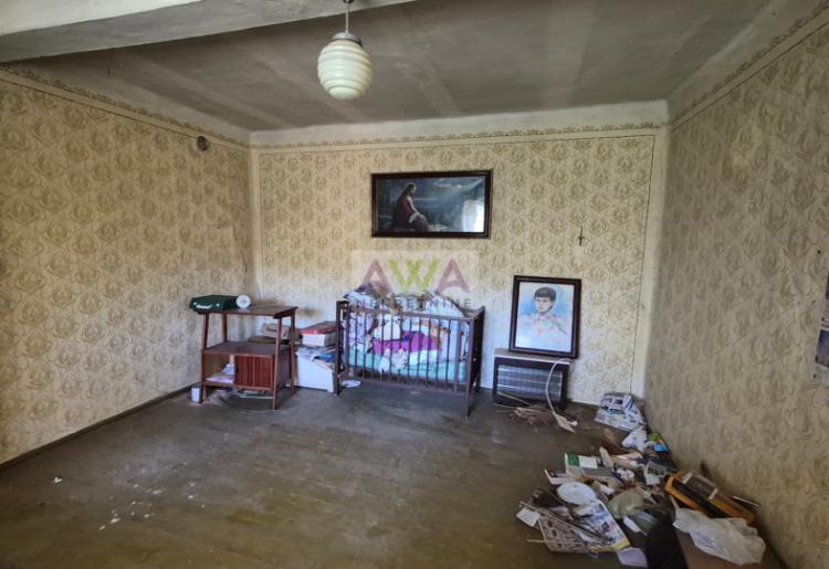 Stanišić – kuća sa velikim placem 17 ari