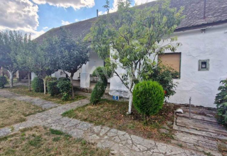 Sonta, Kuća 175 m2, na placu od 705 m2