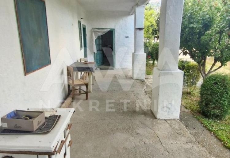 Sonta, Kuća 175 m2, na placu od 705 m2