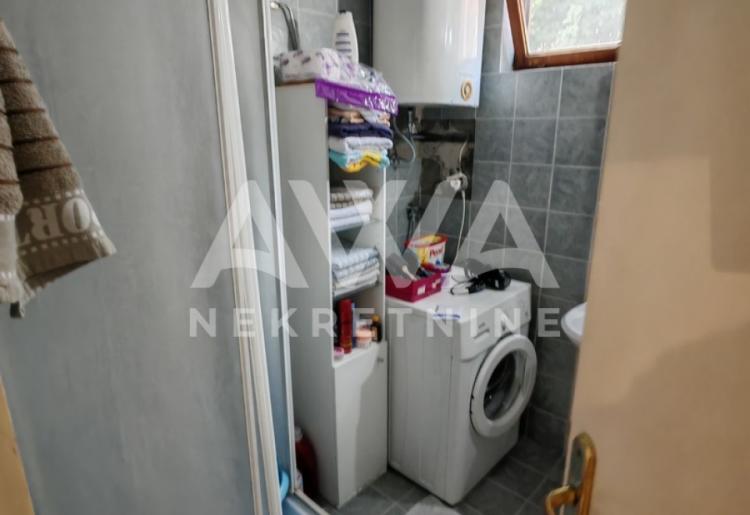 Sombor, Čvorak spratna kuća za višečlanu porodicu i posao