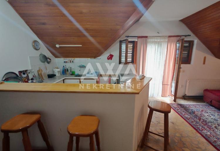 Sombor, Čvorak spratna kuća za višečlanu porodicu i posao