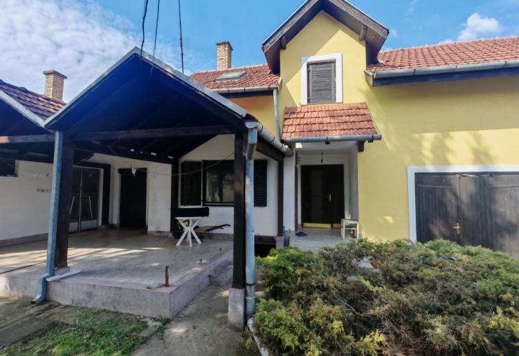 Kuća sa velikim placem 5105 m² – Sombor, Gornja Varoš