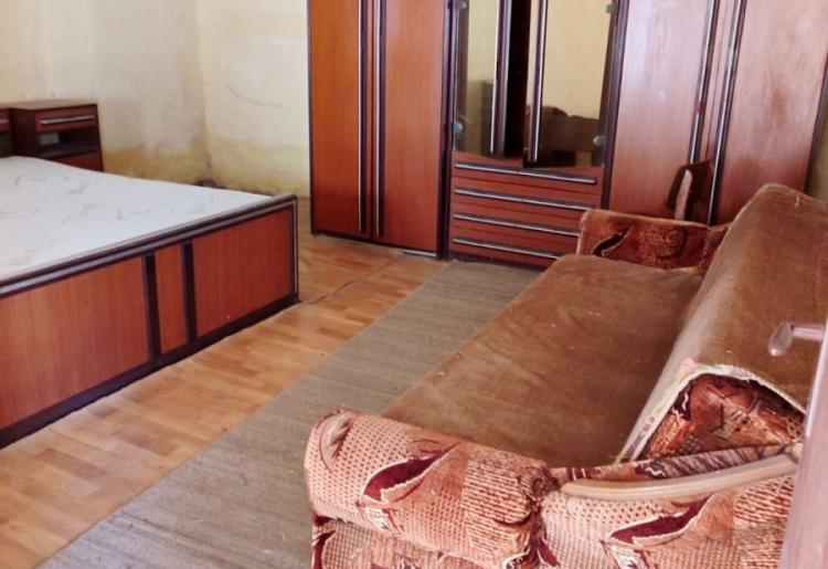 Kuća sa 2 odvojene jedinice – 146m2, plac 720m2