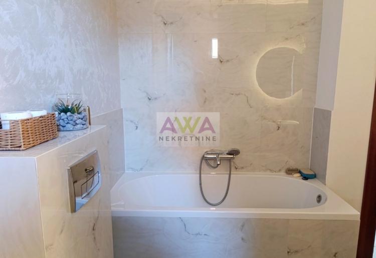 Moderna kuća u Somboru – Gornja Varoš, open space, 94 m² (realno ~150 m²)