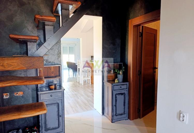 Moderna kuća u Somboru – Gornja Varoš, open space, 94 m² (realno ~150 m²)