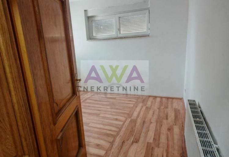 Čonoplja. Porodični dom, za višečlanu porodicu