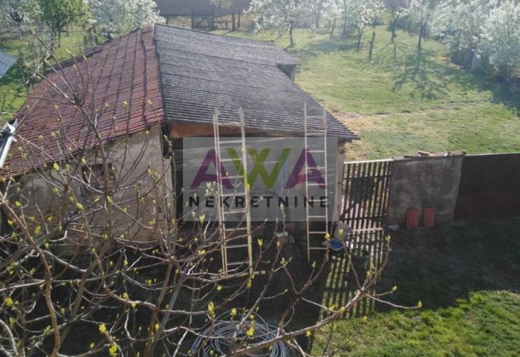 Kuća sa velikim placem 5110 m² – Sombor, Gornja Varoš