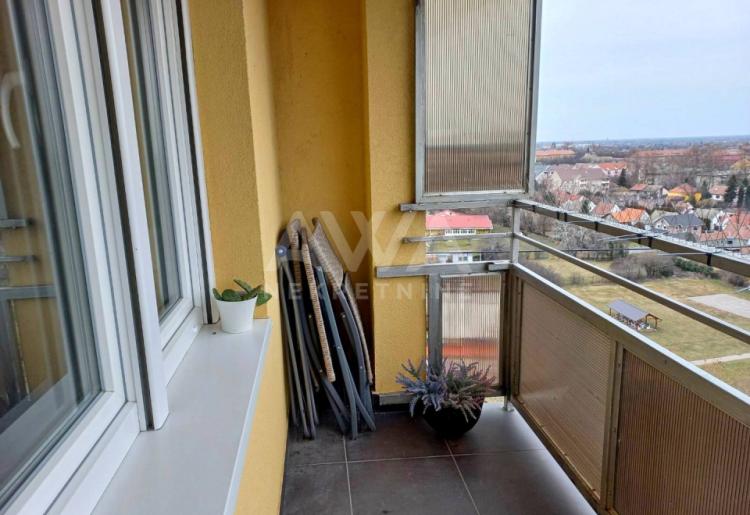 Stan Sombor – Selenča, 42m², 12. sprat, namešten, lift