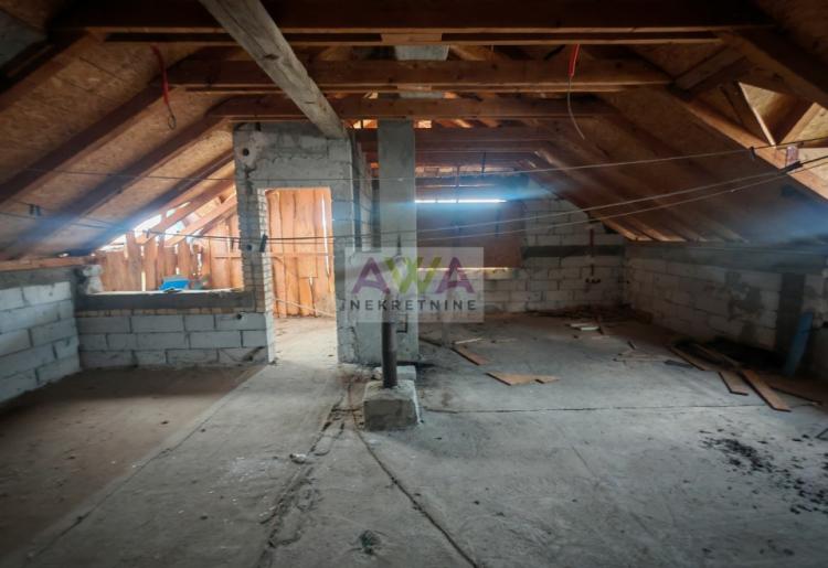 Kuća sa velikim potencijalom – mogućnost više stambenih jedinica, Apatin (blizina centra)