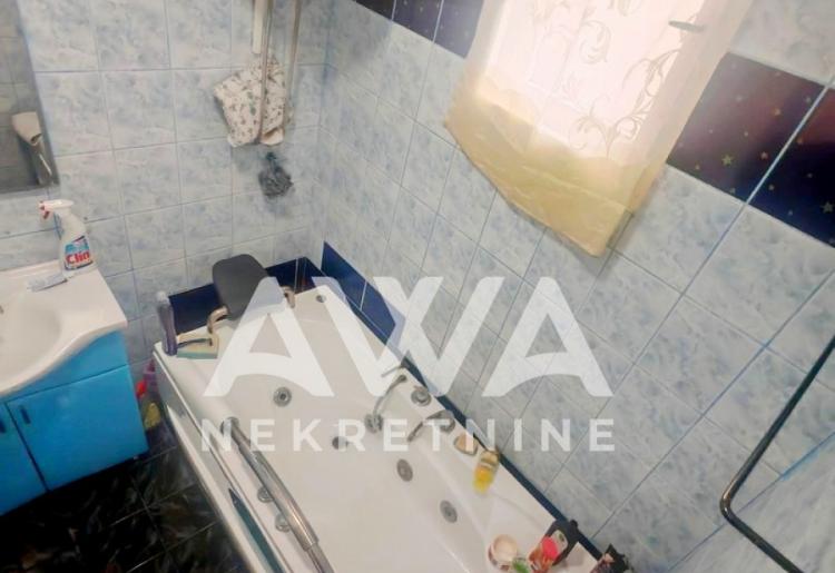 Crvenka – Dve kuće na jednom placu, idealno za dve porodice