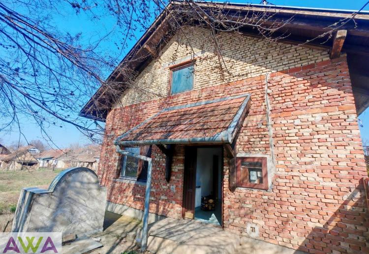 Čonoplja – kuća 70m² na placu 679m²