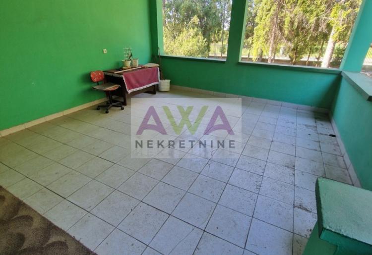 Sombor – renovirana kuća 186m², dve garaže, mirna lokacija