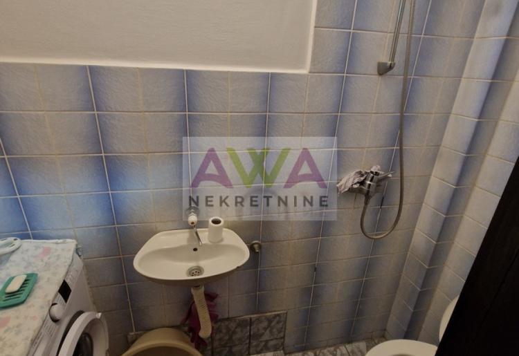 Sombor – renovirana kuća 186m², dve garaže, mirna lokacija