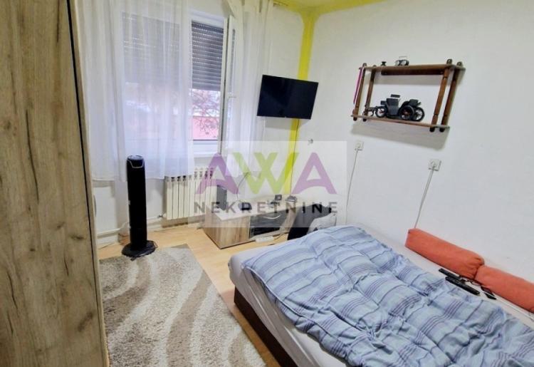 Sombor, Nova Selenča – Dvoiposoban stan 59m², I sprat, namešten
