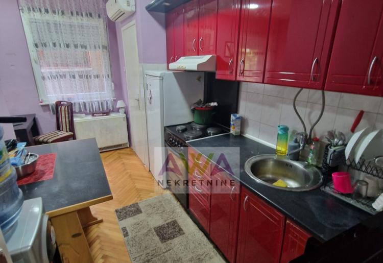 Odžaci – Troiposoban stan u prizemlju, namešten, 56m2