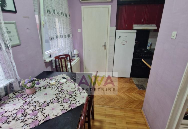 Odžaci – Troiposoban stan u prizemlju, namešten, 56m2