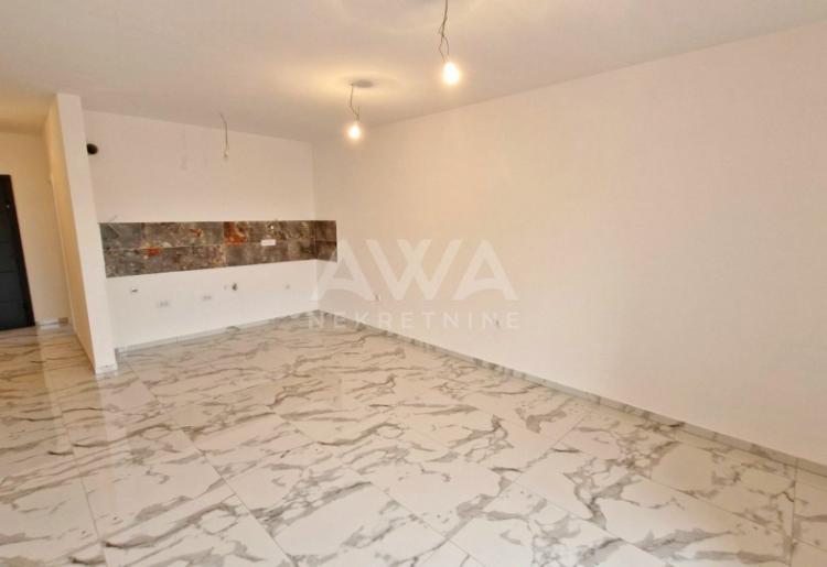 Sombor – Novogradnja, trosoban stan 58m2, III sprat, lift