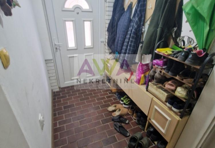 Sombor – Prizemna kuća 79m2, renovirana 2024, mogućnost kupovine putem kredita