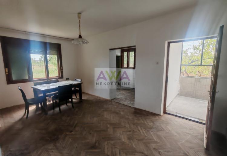 Apatin – Dve kuće po ceni jedne, plac 553m2