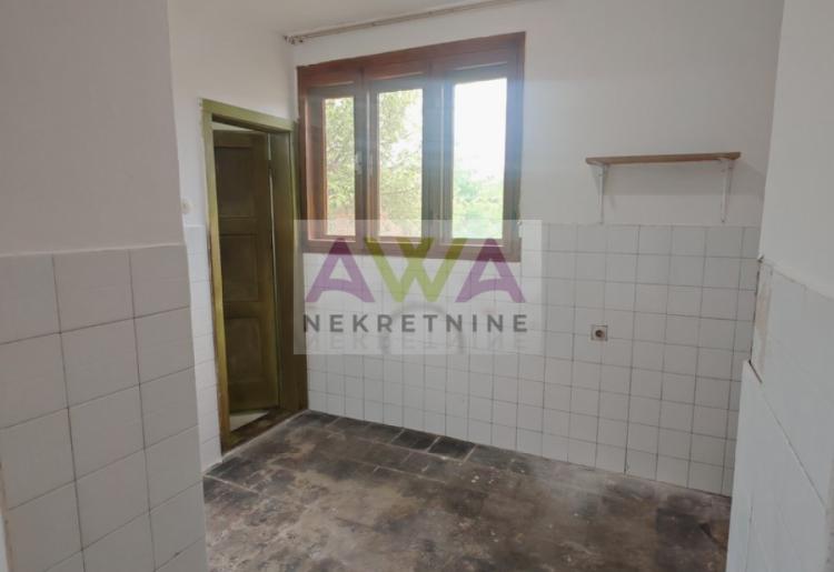 Apatin – Dve kuće po ceni jedne, plac 553m2