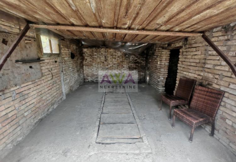Apatin – Dve kuće po ceni jedne, plac 553m2