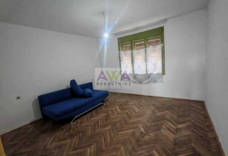 Apatin – Dve kuće po ceni jedne, plac 553m2